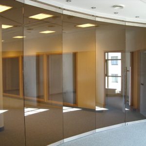 DORMA-transformuojamos-pertvaros-HSW-transformuojamų-pertvarų-sistema
